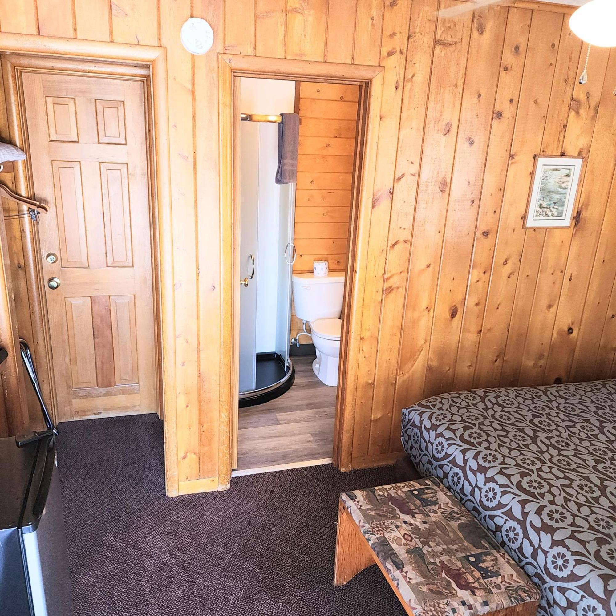 Canyon Motel Near Rocky Mountain National Park Hot Sulphur Springs Bagian luar foto