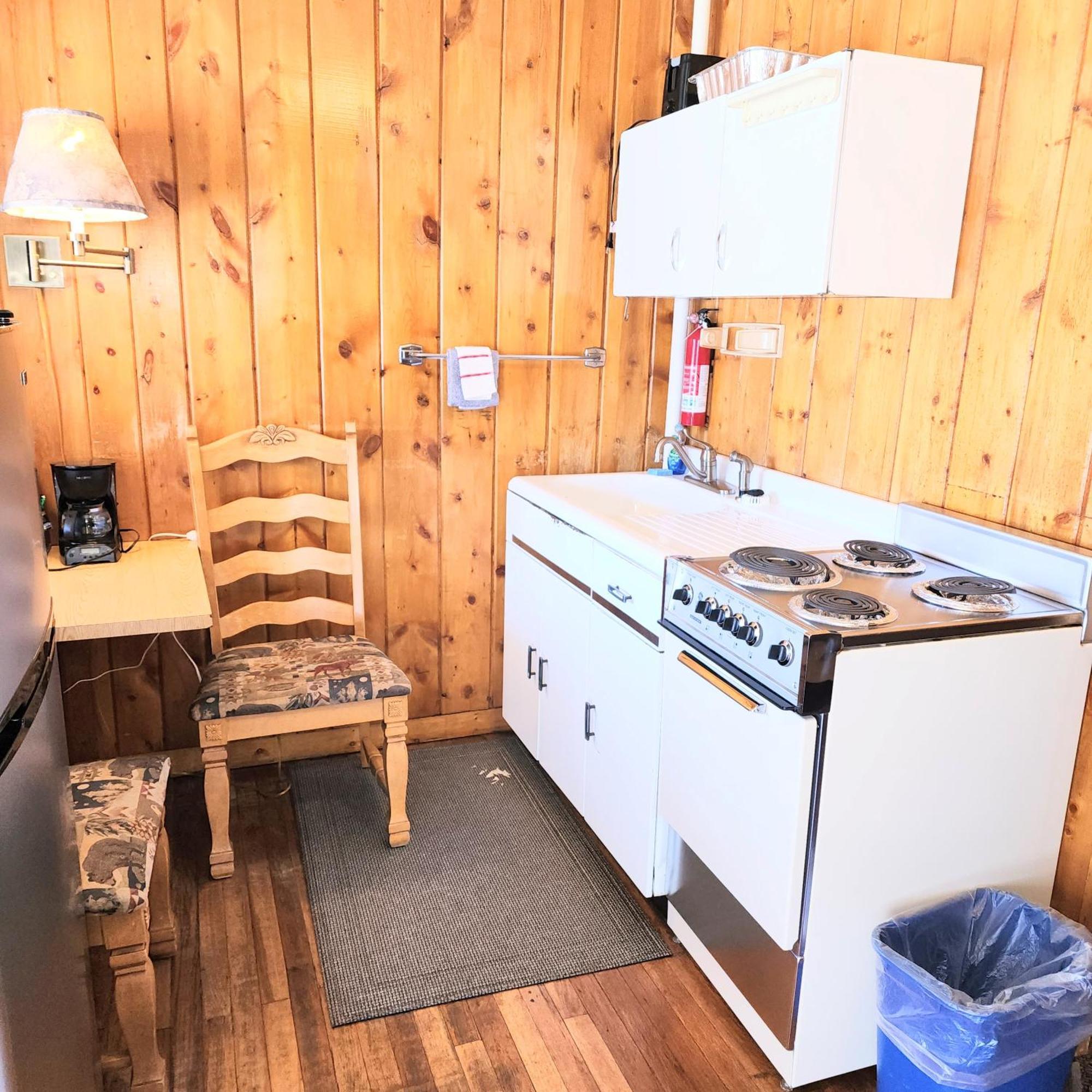 Canyon Motel Near Rocky Mountain National Park Hot Sulphur Springs Bagian luar foto