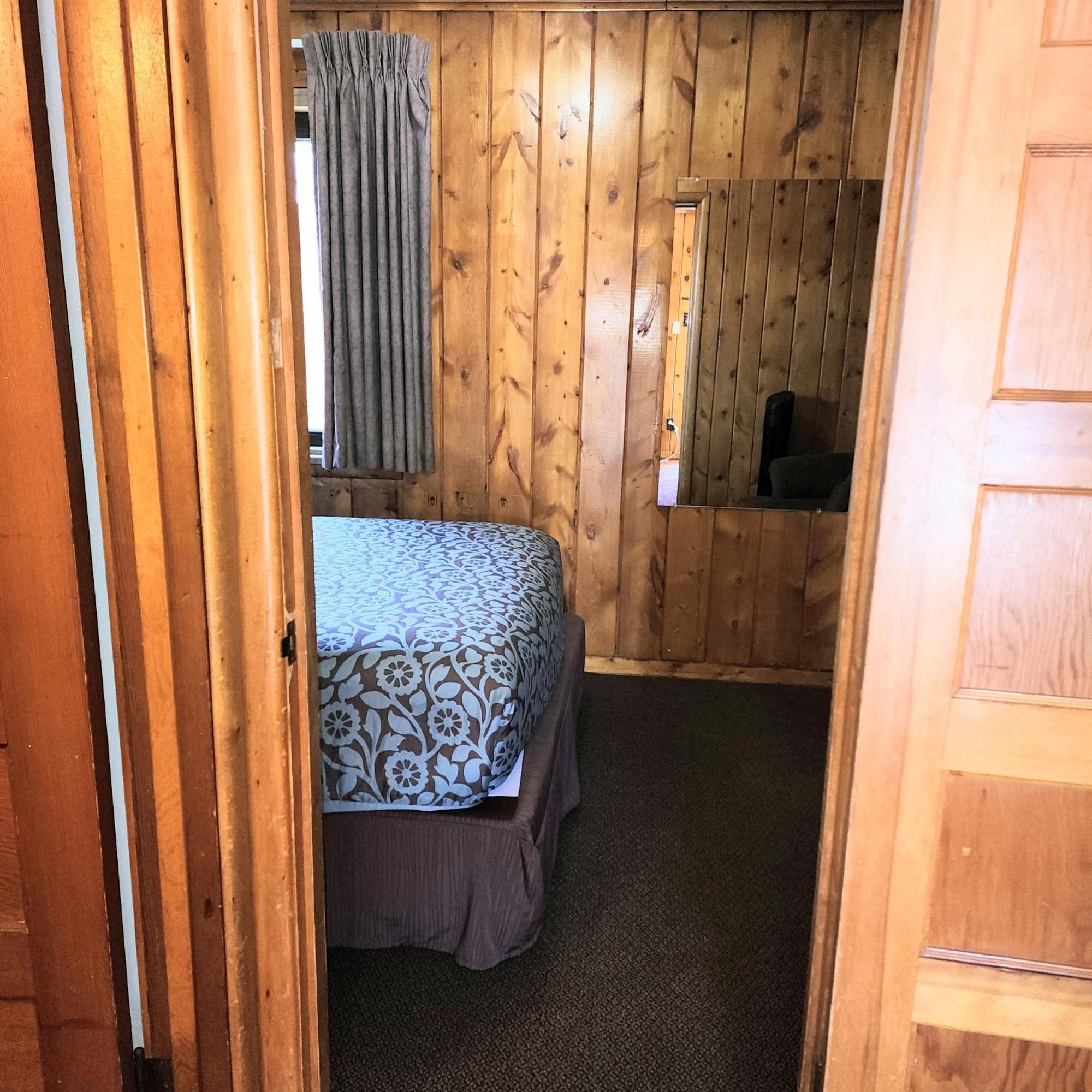 Canyon Motel Near Rocky Mountain National Park Hot Sulphur Springs Bagian luar foto