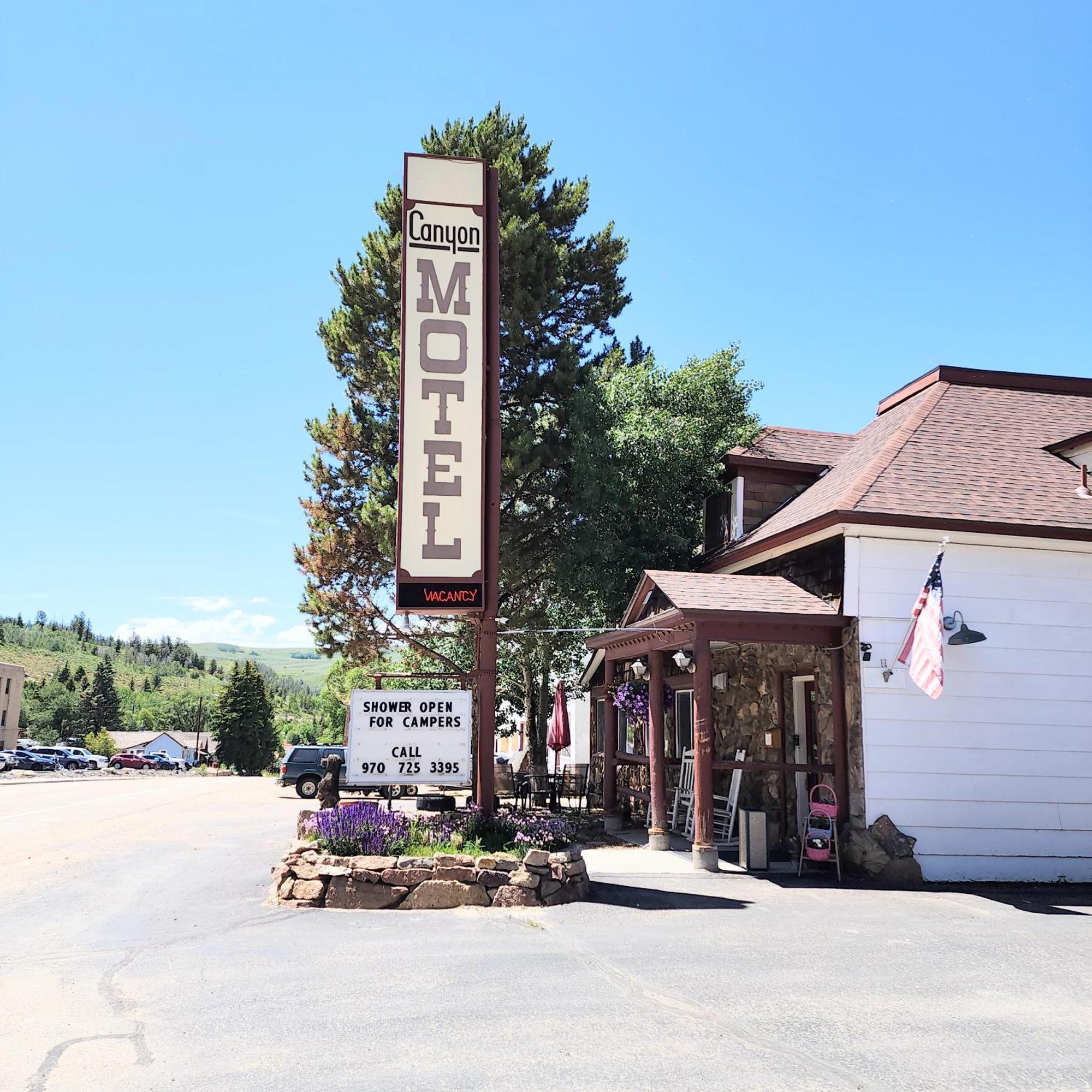 Canyon Motel Near Rocky Mountain National Park Hot Sulphur Springs Bagian luar foto
