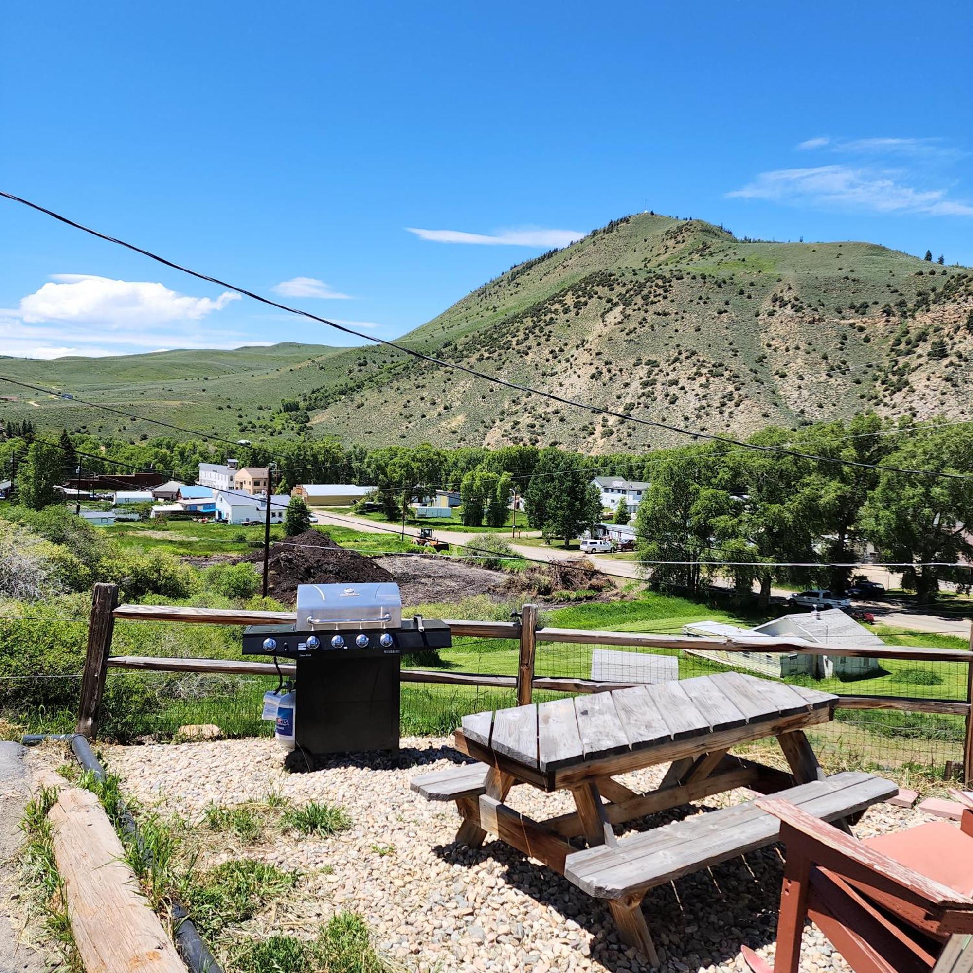 Canyon Motel Near Rocky Mountain National Park Hot Sulphur Springs Bagian luar foto
