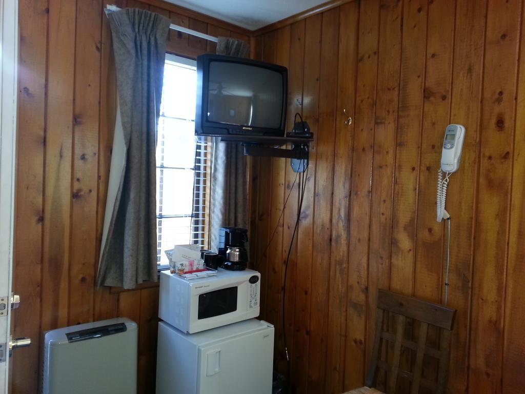 Canyon Motel Near Rocky Mountain National Park Hot Sulphur Springs Bagian luar foto