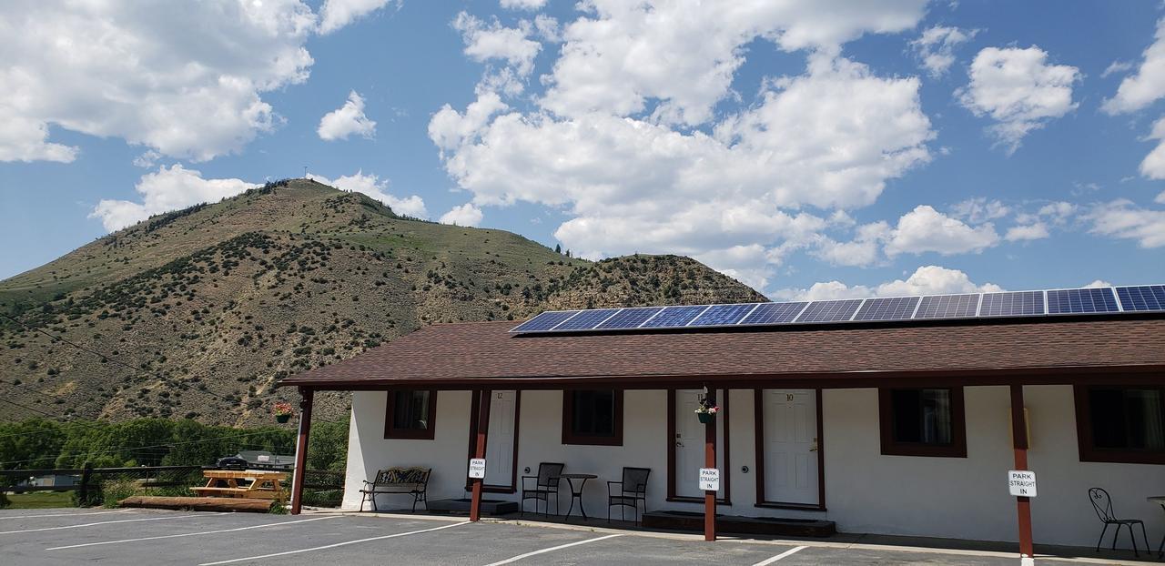 Canyon Motel Near Rocky Mountain National Park Hot Sulphur Springs Bagian luar foto